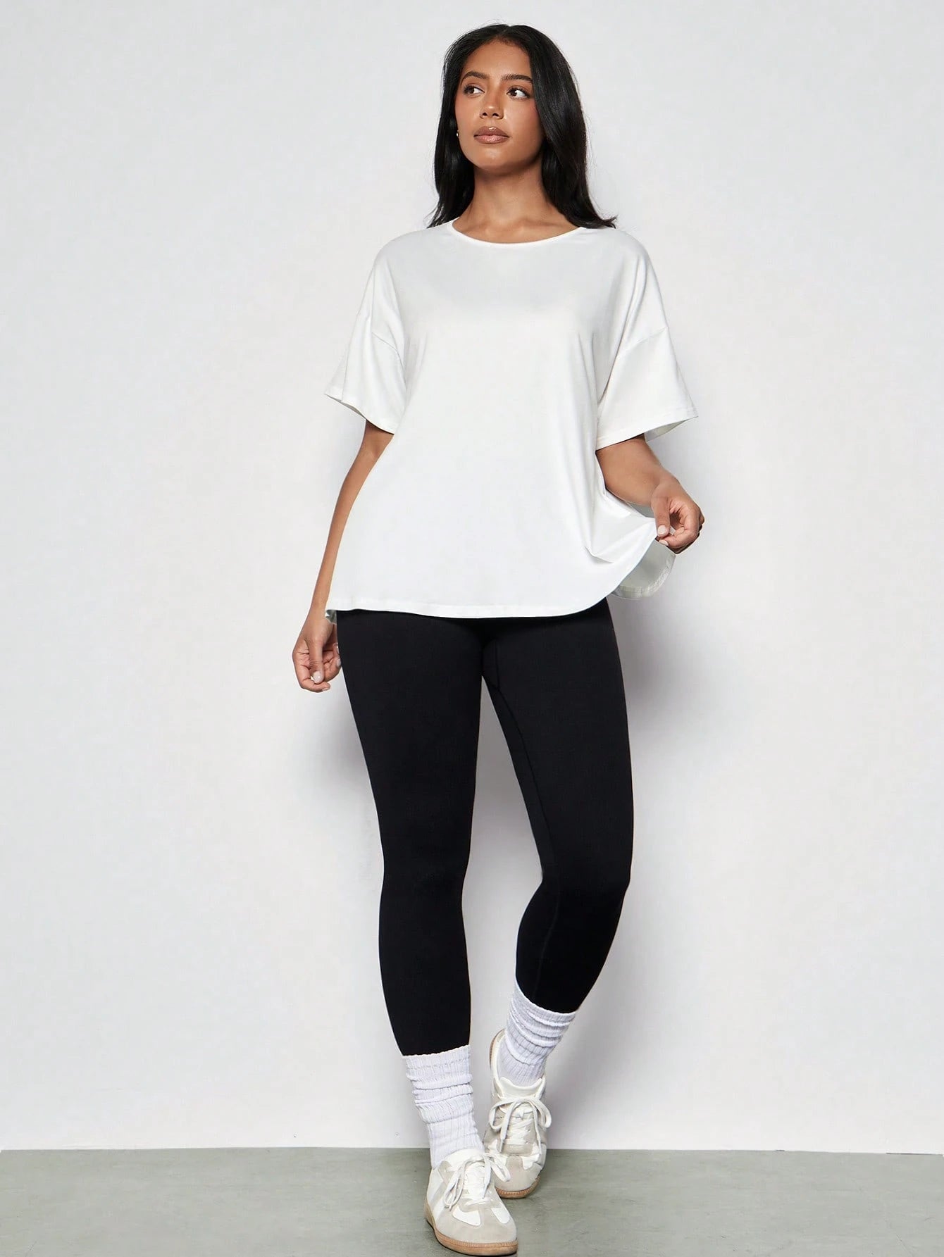 2pcs Plus Size Women Sports T-Shirt, Fitness Tops, Yoga Tops, Casual Everyday Wear,White Tops,Black Top,Women's Sportswear