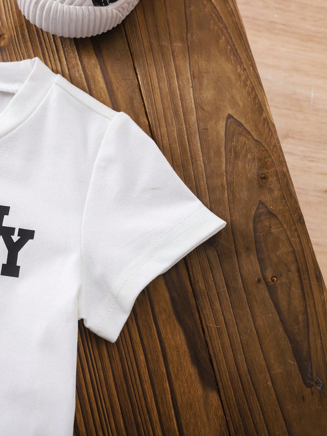 2pcs/Set Baby/Baby Boy Casual All-Match Black And White T-Shirts With Simple Letter Prints, Suitable For Summer Wear, Versatile For All Occasions