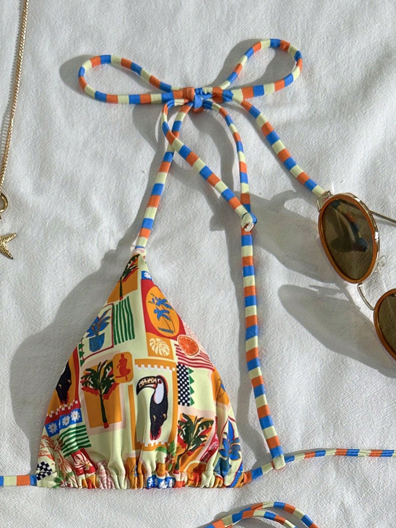 2pcs/Set Women Cute Random Print Reversible Halter Top And Adorable Bikini Bottom Bikini Set Set, Suitable For Summer Beach Vacation