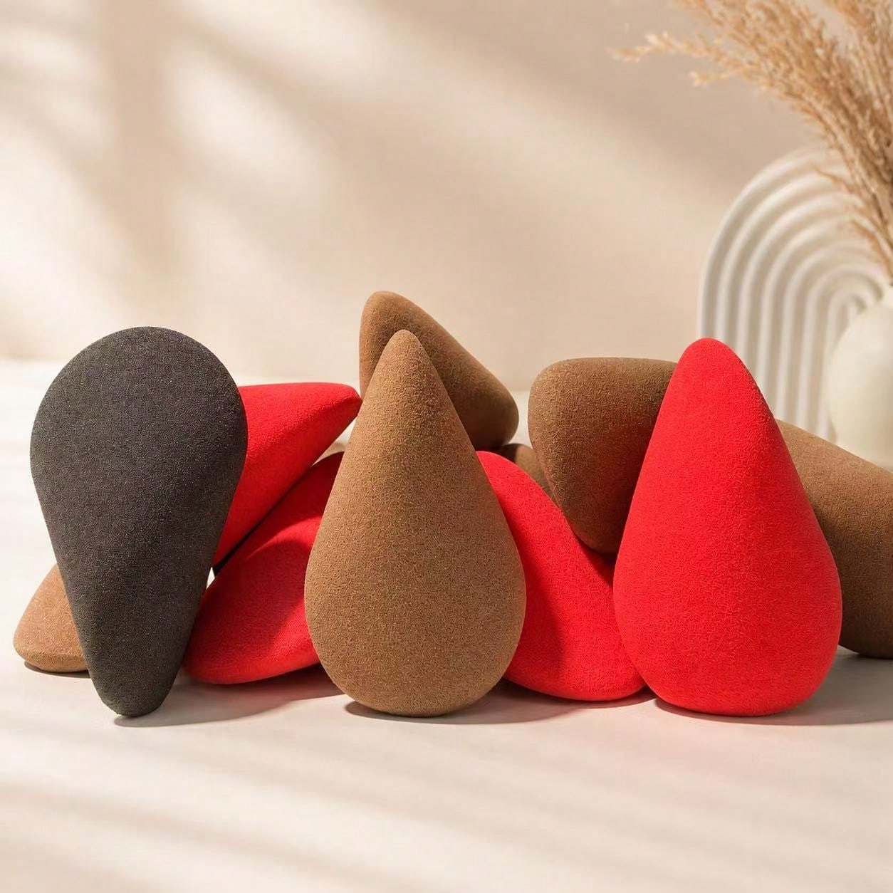 3pcs Makeup Sponges, Latex-Free, Reusable, Wet & Dry Use Teardrop Shape Makeup Sponge, Suitable For Foundation, Highlighter, Loose Powder