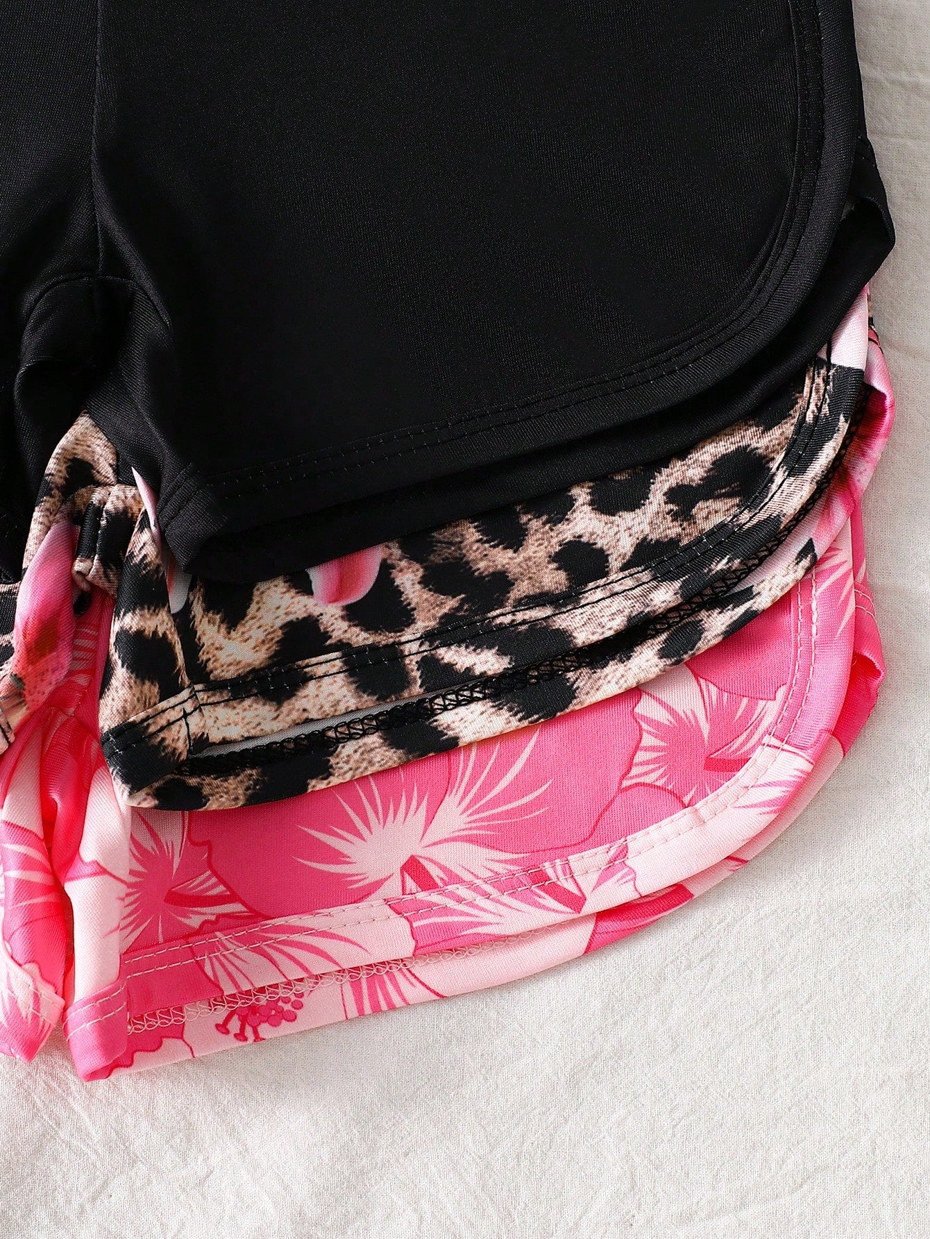 3pcs/Pack Baby Girls' 2026 Summer Cute Pink And Black Hibiscus Floral Strap Soft Round Neck Casual Tropical Versatile Rompers Holiday Beach Vacation