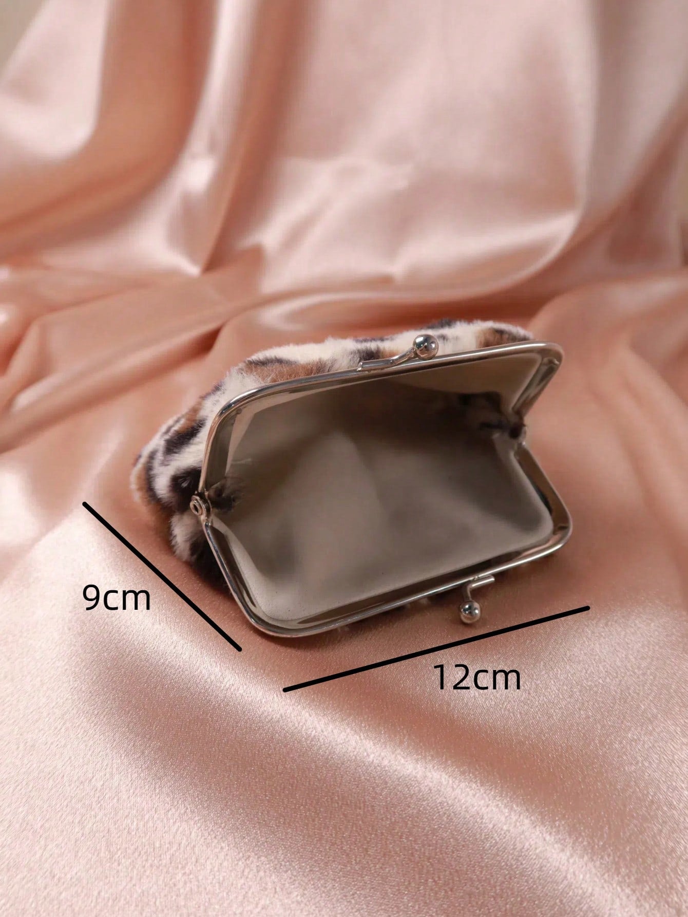 4-Inch Fashionable Leopard Print Plush Silver Metal Clip Coin Purse, Waterproof Leopard Print Card Holder, Available In Black, Burgundy, Brown, Purple, White And Other Colors, Can Hold Bank Cards, Cre