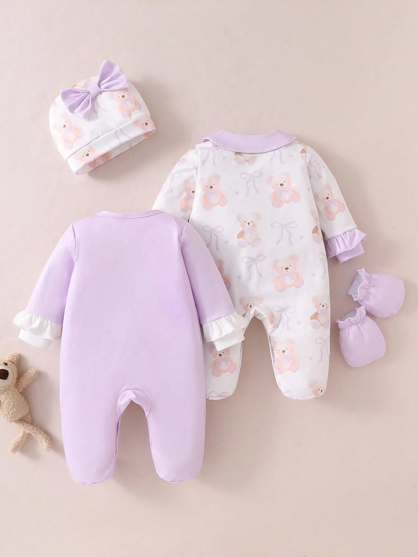 4pcs Newborn Baby Girl Clothes Set,White,Autumn,Cute,Family Matching Bear & Bow Decor Long Sleeve Footie Jumpsuit Romper With Hat & Gloves,Pink Outfit