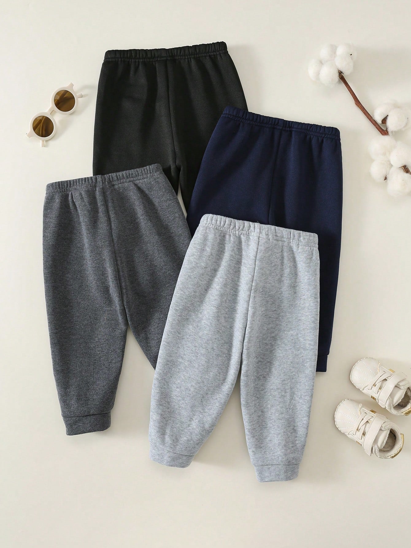 4pcs/Set Baby Boy Autumn/Winter Fleece Lined Cute Casual Versatile Minimalist Print Pattern Long Pants All-Match Pants Multi-Piece Set Kids Sweatpants Boy Joggers