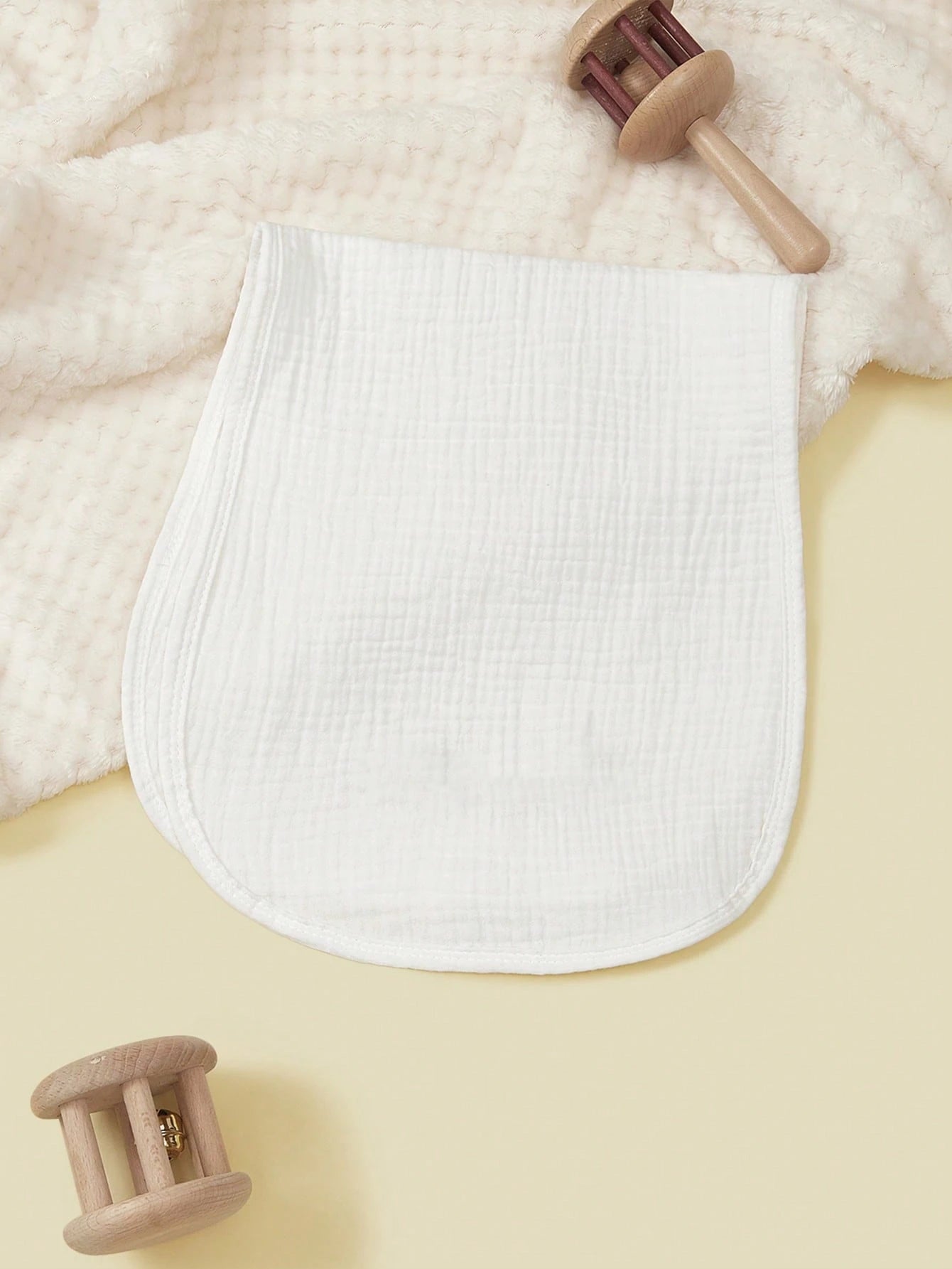 4pcs/Set Newborn Baby Burp Cloths, Soft Absorbent Plain & Pink Color Bibs, Essential Daily Necessities For All Seasons
