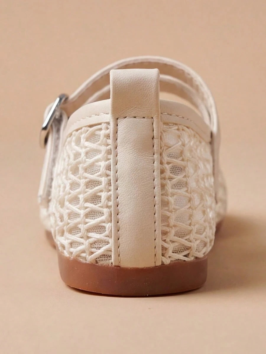 Adjustable Strap Cream White Mary Jane Shoes, Mesh Flat Shoes For Girls Aged 3-12, Breathable Design For School And Travel