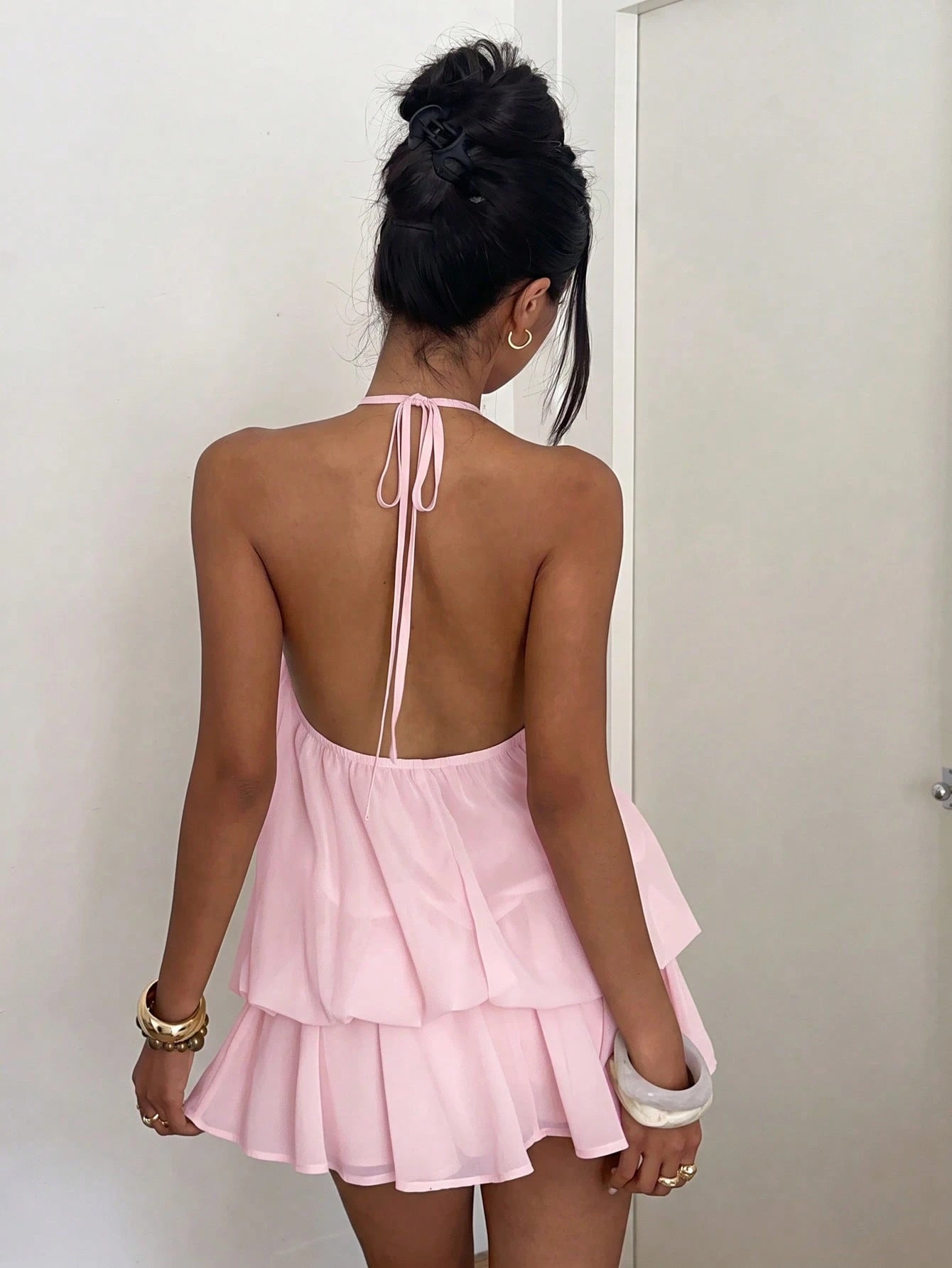 Aloruh Women's Elegant Romantic Cute Light Pink Halter Neck Tie Mini Dress, Suitable For Dates Brunch Vacation And Vacations Summer