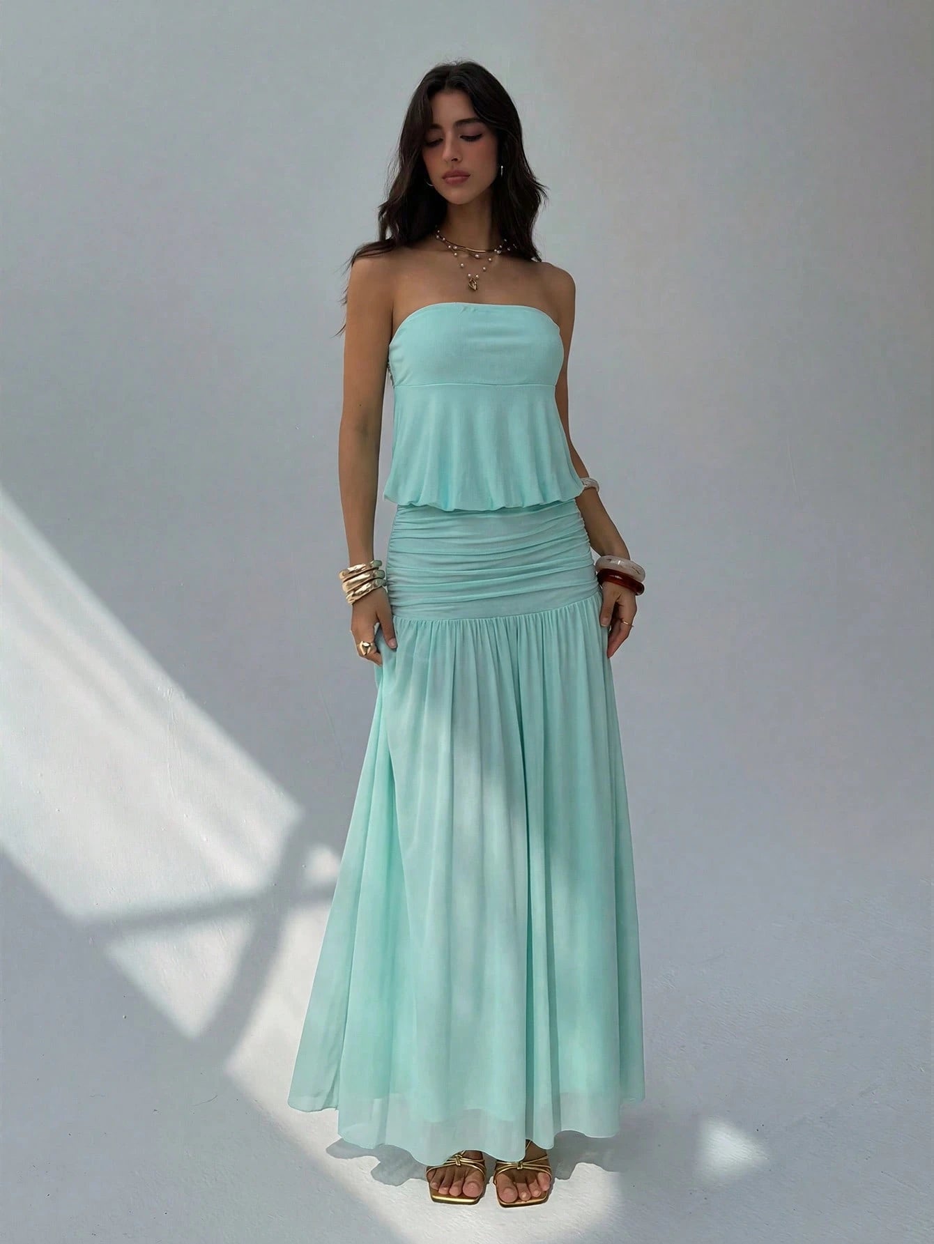 Aloruh Women's Romantic Sexy Solid Blue Strapless Ruched Waist A-Line Dress, Suitable For Spring/Summer Vacation & Date,Summer Dresses For Women