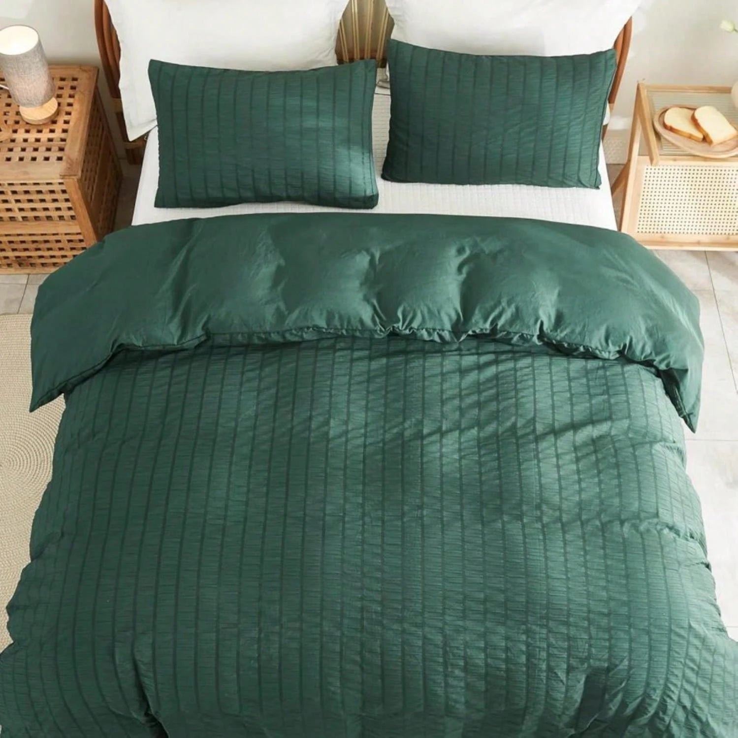 AveLom Dark Green Seersucker Duvet Cover Set King Size (104 X 90 Inches), 3 Pieces (1 Duvet Cover + 2 Pillow Cases), Ultra Soft Washed Microfiber, Textured Duvet Cover With Zipper Closure, Corner Ties
