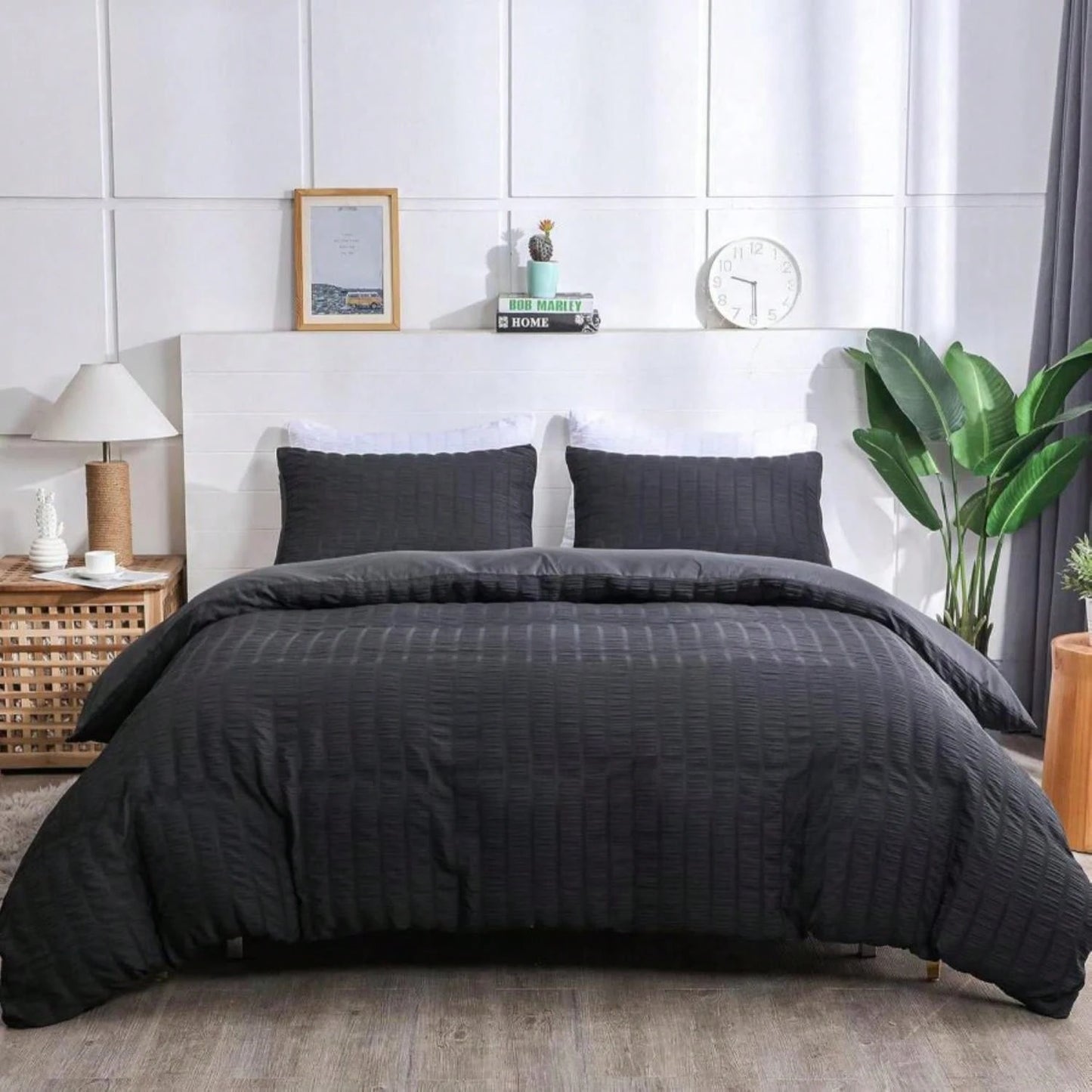 AveLom Dark Green Seersucker Duvet Cover Set King Size (104 X 90 Inches), 3 Pieces (1 Duvet Cover + 2 Pillow Cases), Ultra Soft Washed Microfiber, Textured Duvet Cover With Zipper Closure, Corner Ties