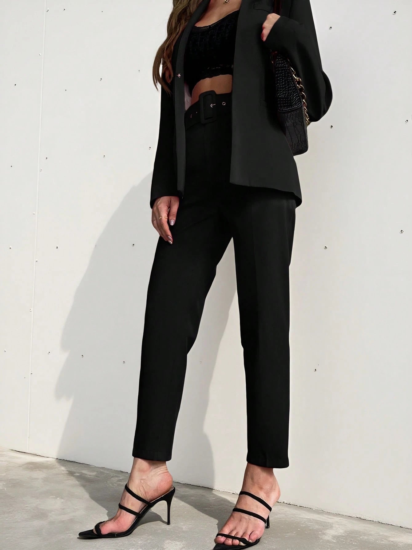 Aveloria Modichic Solid Belted Tapered Pants  Fall Cloth For Women