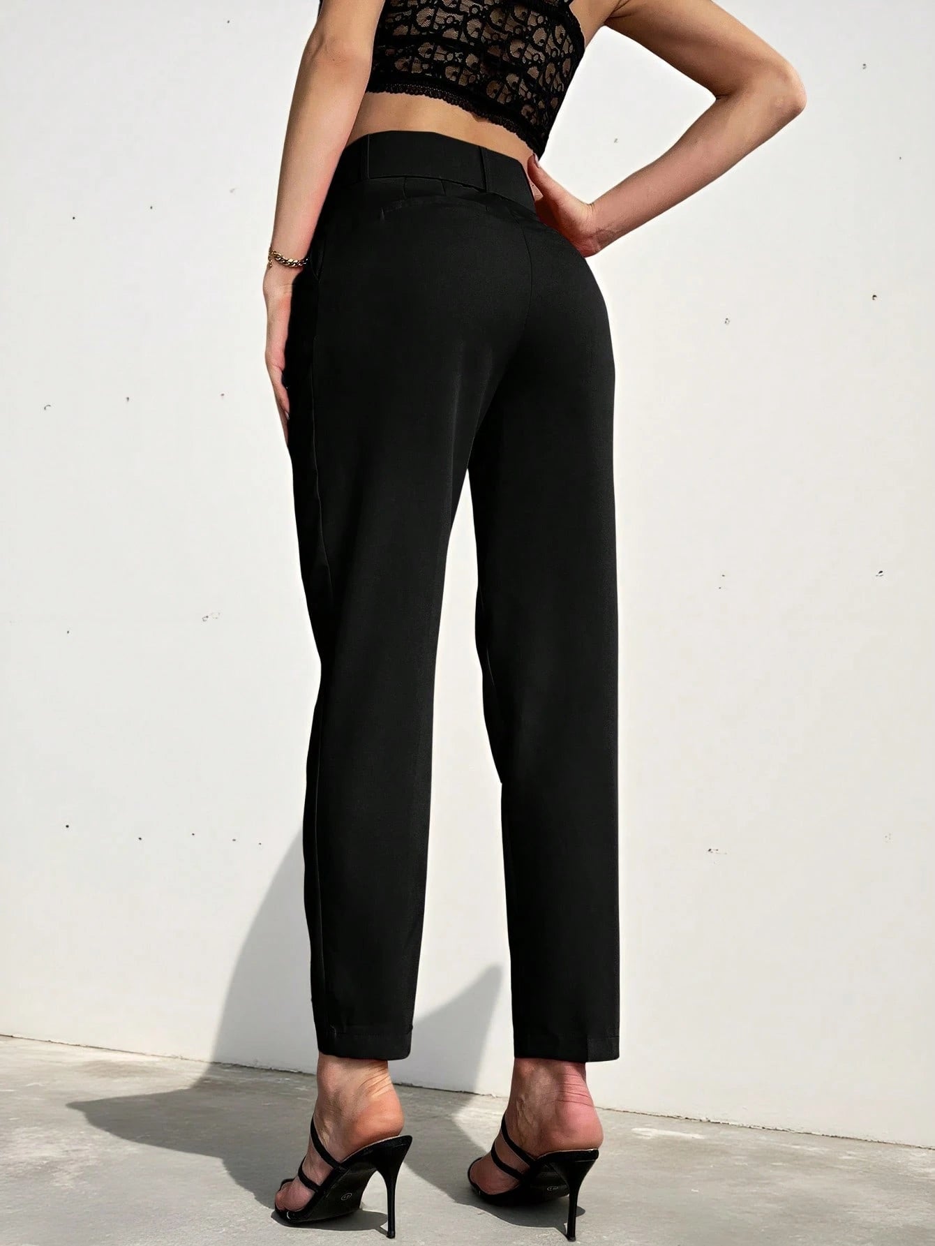 Aveloria Modichic Solid Belted Tapered Pants  Fall Cloth For Women