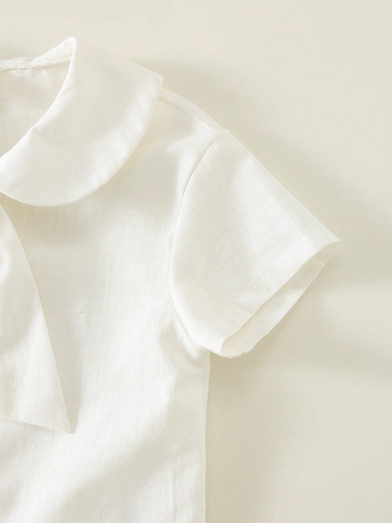 Baby Boy/Girl Casual Collegiate Vacation White Short Sleeve Shirt & Shorts Romper, Suitable For Spring/Summer Wear