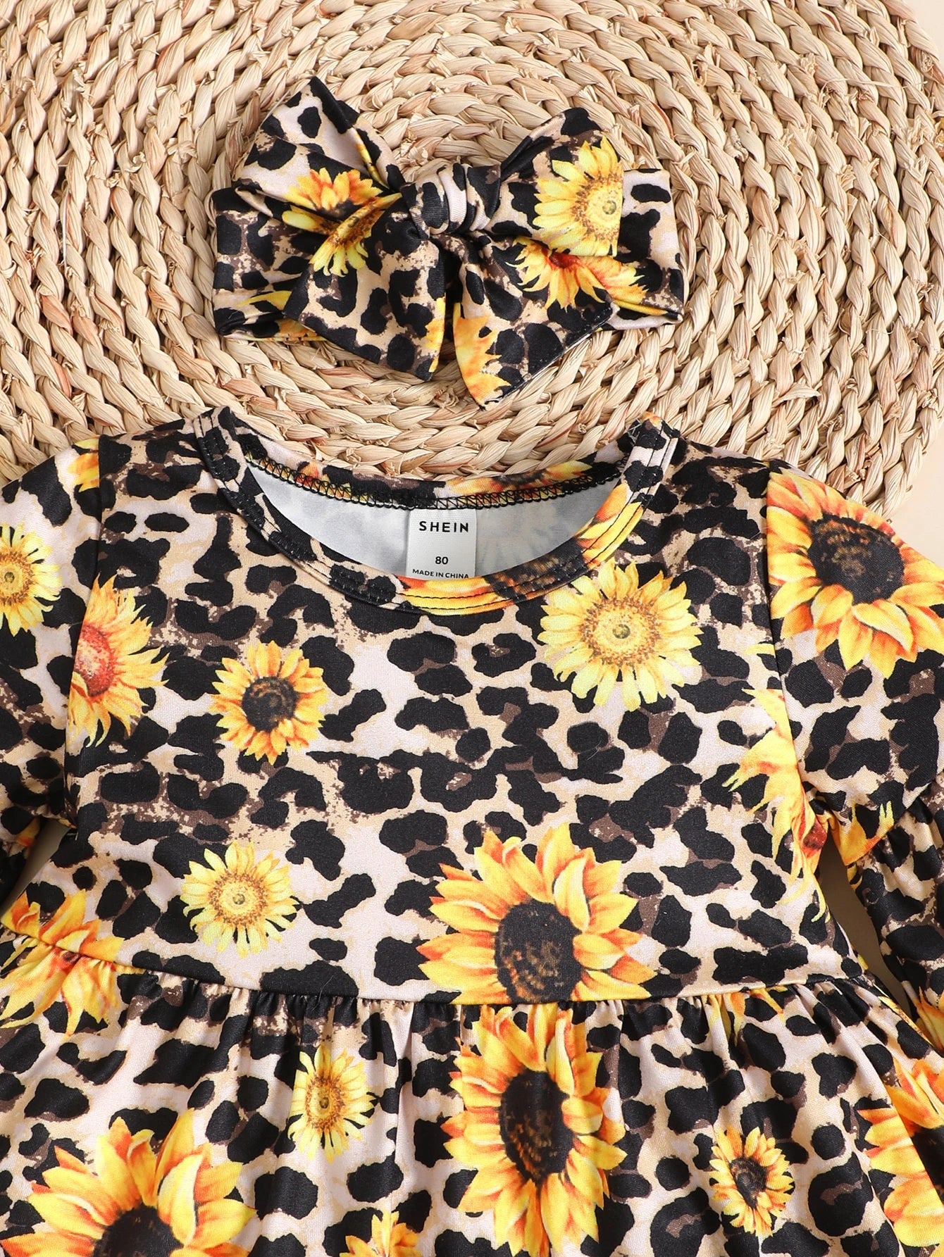 Baby Girl Sunflower Print Flounce Sleeve Tee & Patched Jeans & Headband