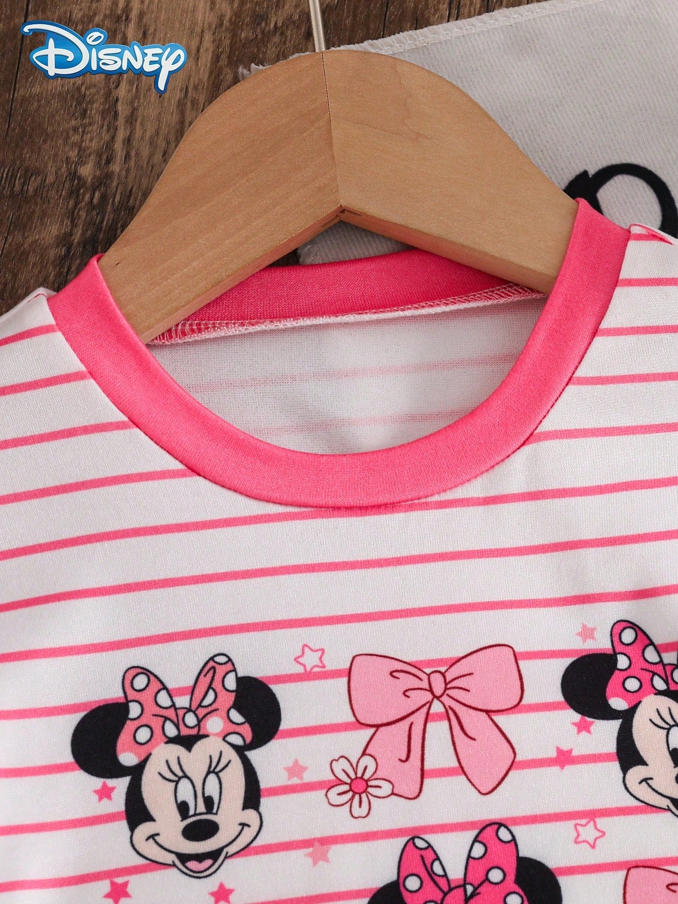 Baby Girls T-Shirt Set, Summer Disney Sweet Style, Fitted Round Neck White & Pink Striped Minnie Mouse Multi-Face Print Short Sleeve T-Shirt + Fuchsia Bow Shorts 2-Piece Set, Casual Daily Outing, Vaca