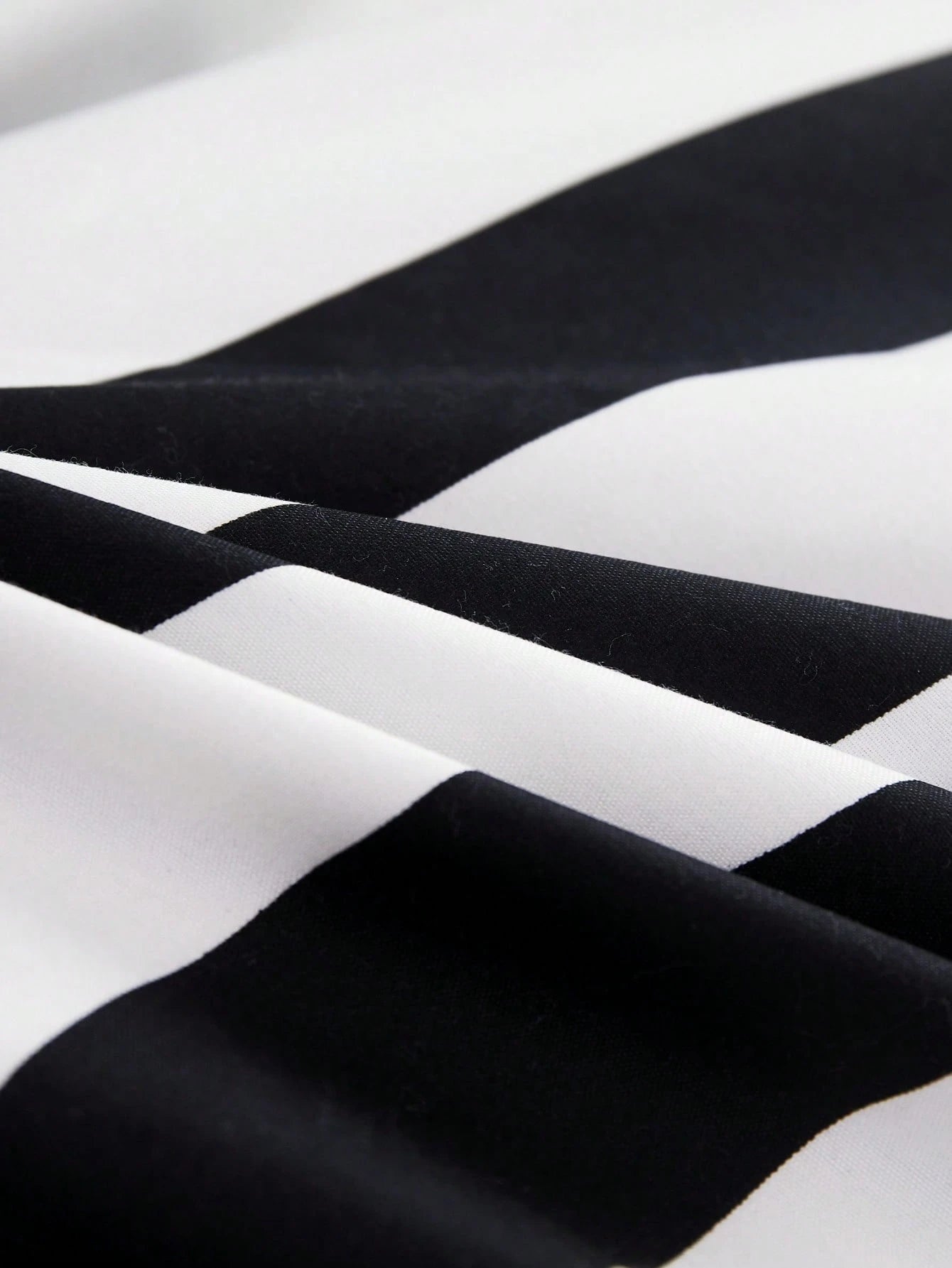 Black And White Stripe Duvet Cover And Pillowcase Set Of 3 (Without Filler)