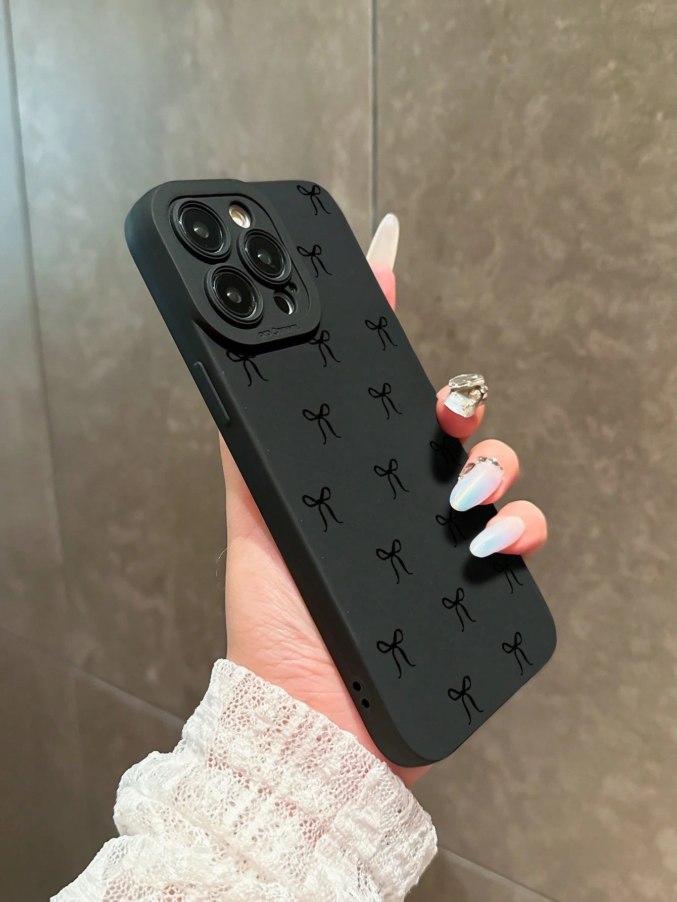 Black Bow Knot Pattern Shockproof Fashion Phone Case Compatible With IPhone 16 Pro Max, 14, 13, 12, 11 Pro Max, XS Max, X, XR, 8, 7 Plus, Mini Waterproof Anti-Fall Scratch Resistant Spring Mom Birthda