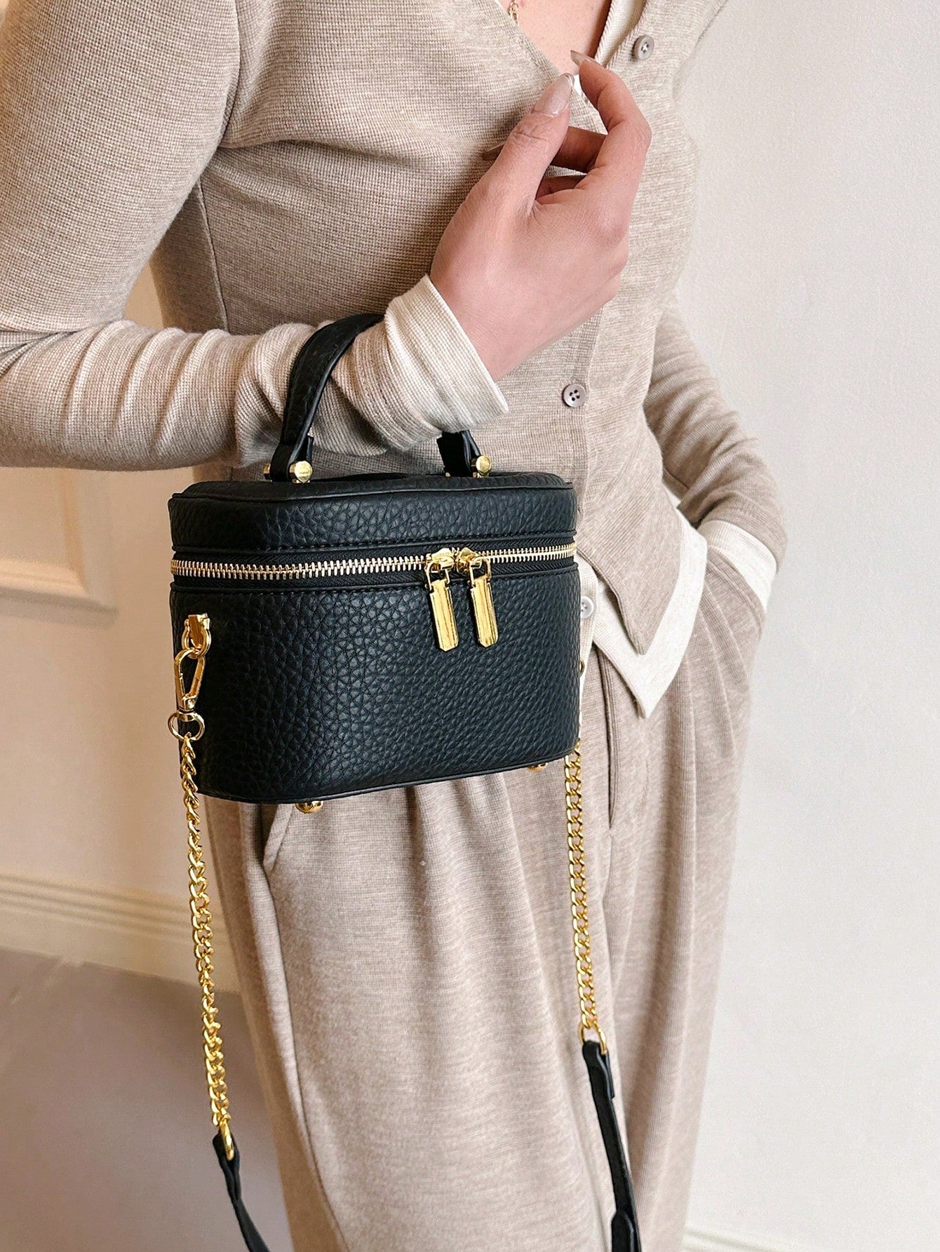 Black Pebble Leather Jewelry Box Bag, Small Vanity Case Top Handle Crossbody Purse, Gold Double Zipper Shoulder Bag For Women, Elegant Mini Handbag
