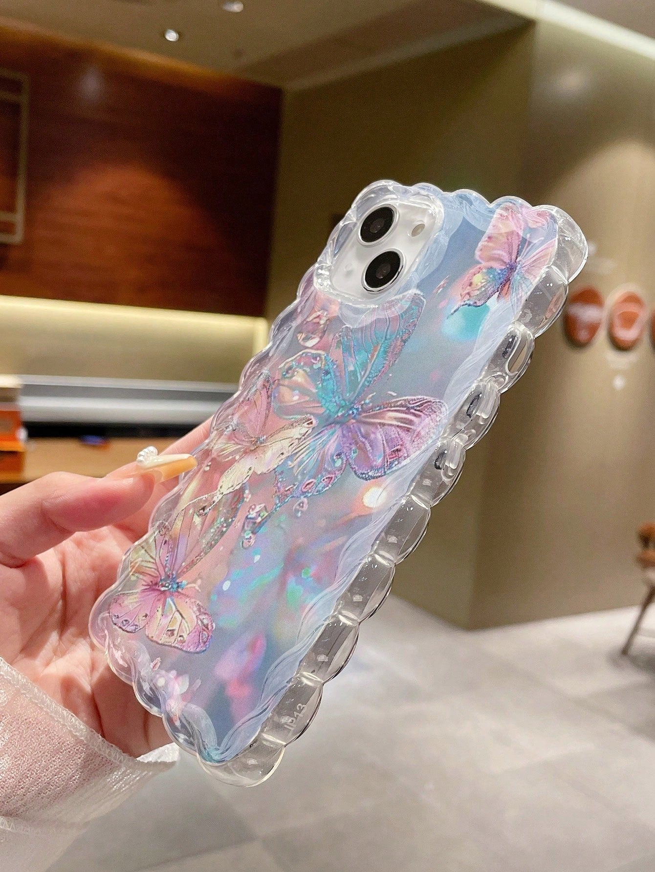 Butterfly Print Braided Ruffles Edge Fashion Protective Phone Case Suitable For IPhone16/16 IPhone15/New IPhone14/12PROMAX/13PROMAX/14PROMAX/Braided Print Shockproof Creative Phone Case For XR/7/8, P