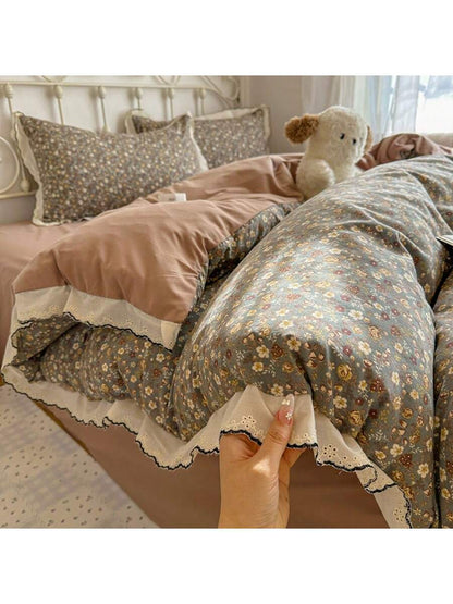 Cirelle 3pcs Vintage Floral Duvet Cover Set- Dark Green Floral Bedding Set With Ruffled Lace Edge, Soft Polyester Cottagecore Comforter Cover With 2 Pillow Shams (No Insert)