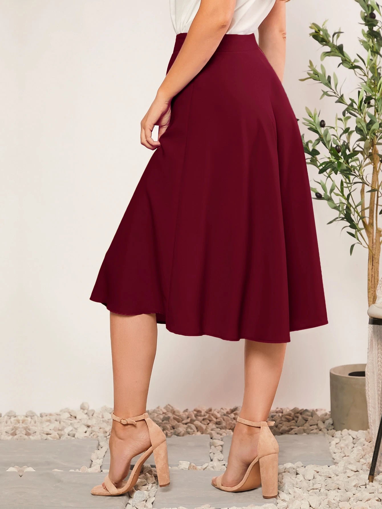 Clasi Solid Flare Hem Skirt