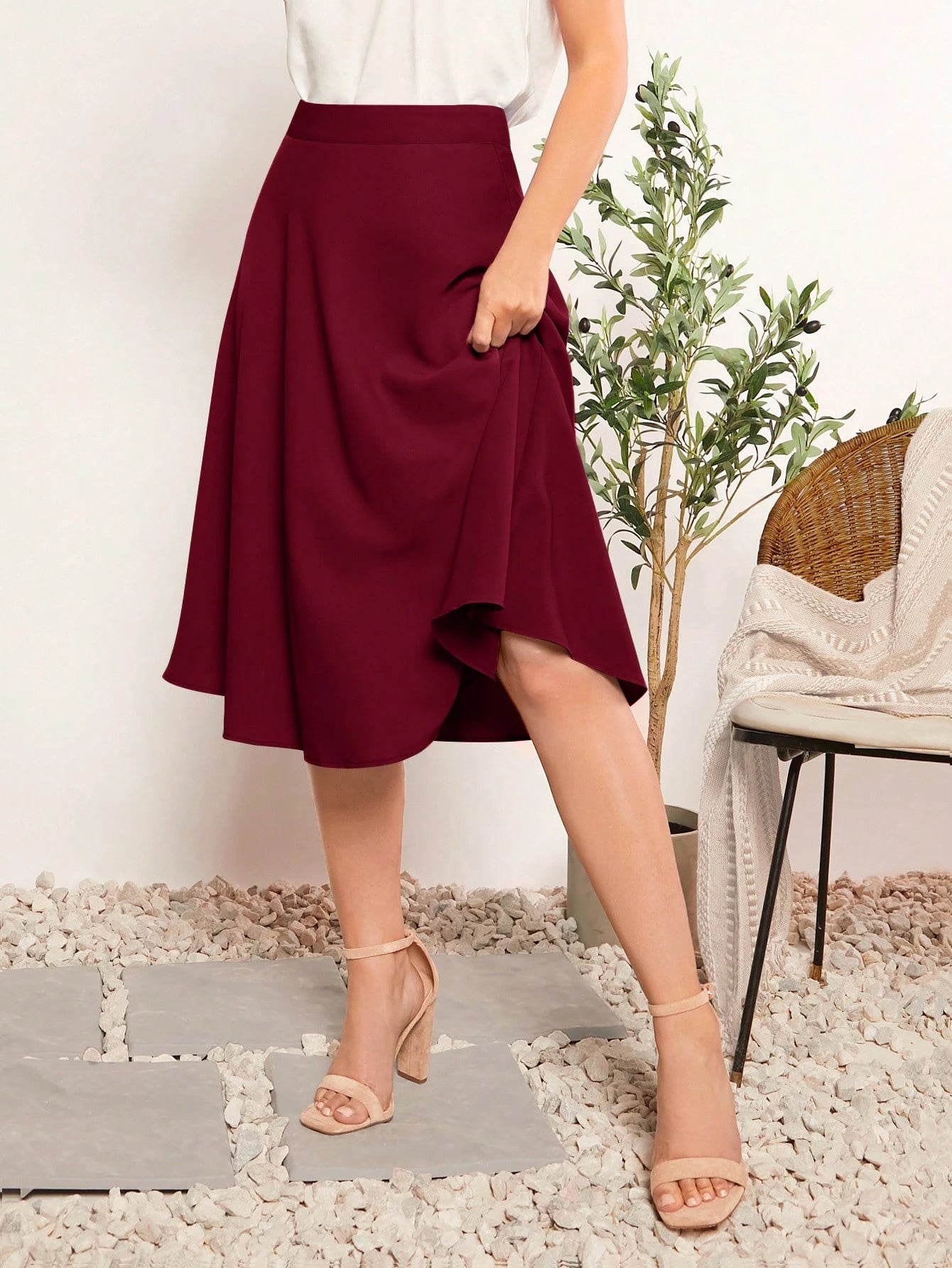 Clasi Solid Flare Hem Skirt