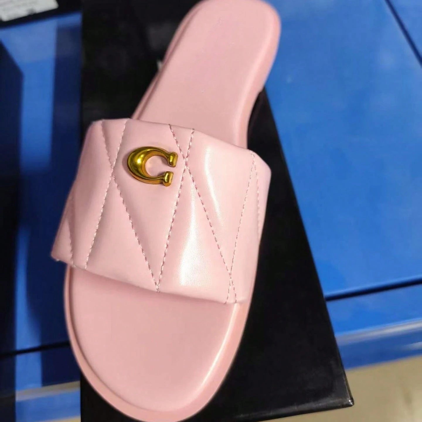 Comfortable And Stylish New Model Women's Flat Sandals Outdoor Wear, Casual, Comfortable, Simple, Retro, Versatile Beach Sandals Women