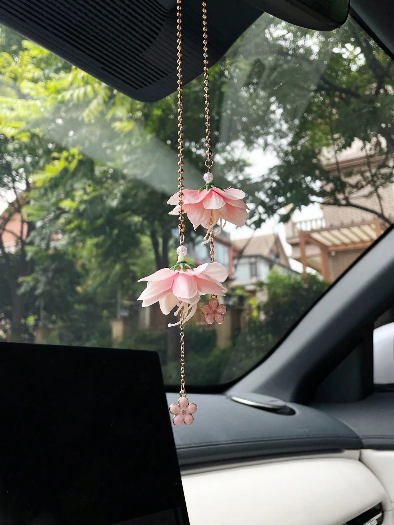 Creative Artificial Flower Car Pendant Alloy Cherry Blossom Car Hanging Ornament Creative Car Interior Decoration Rearview Mirror Hanging Decor---Small Gift Pendant