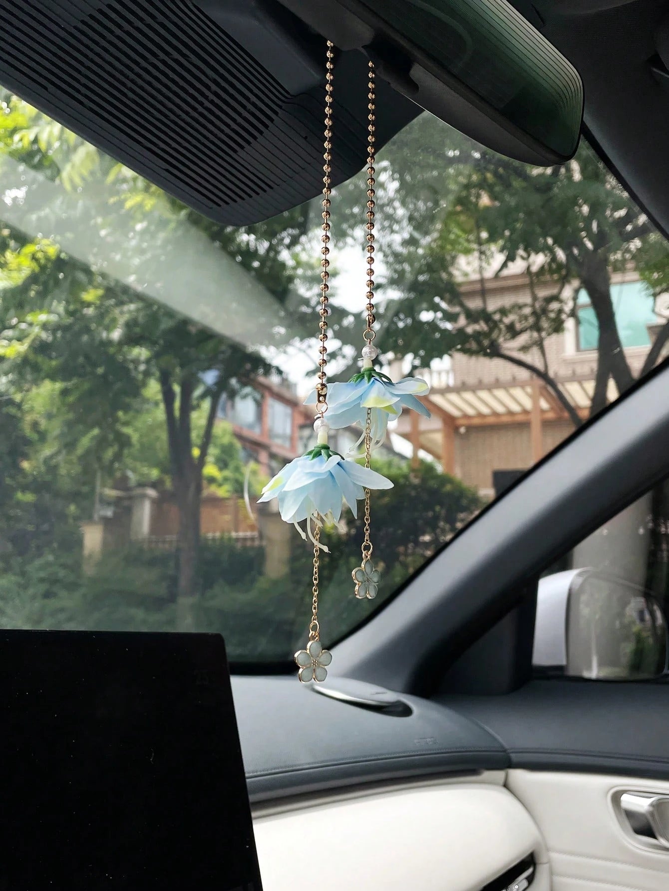 Creative Artificial Flower Car Pendant Alloy Cherry Blossom Car Hanging Ornament Creative Car Interior Decoration Rearview Mirror Hanging Decor---Small Gift Pendant