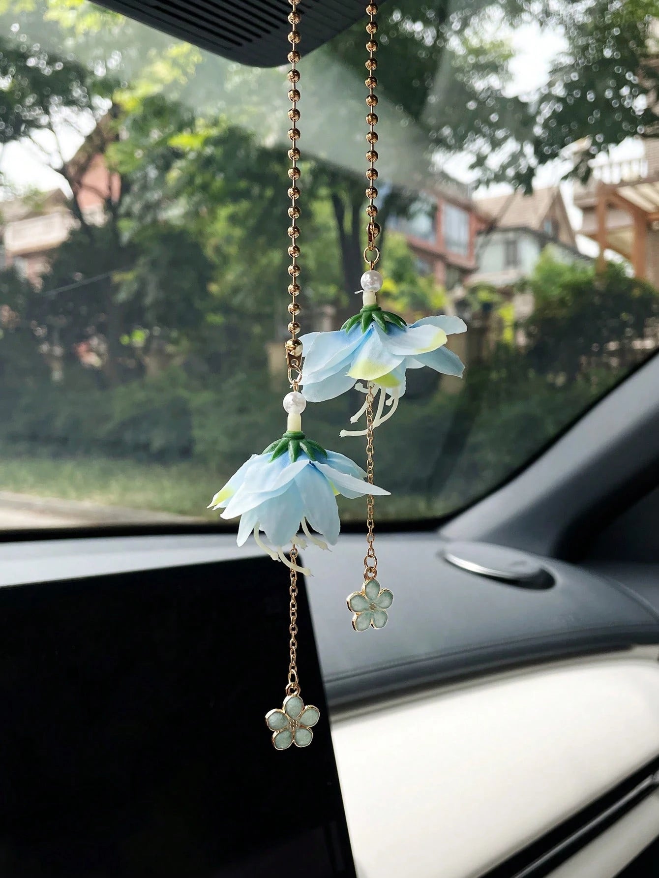 Creative Artificial Flower Car Pendant Alloy Cherry Blossom Car Hanging Ornament Creative Car Interior Decoration Rearview Mirror Hanging Decor---Small Gift Pendant