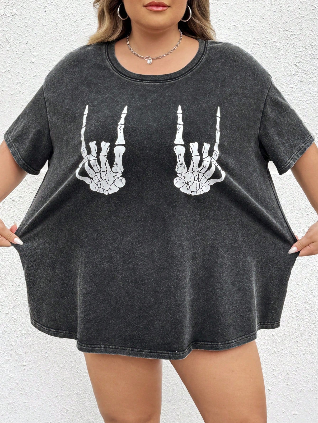 CURVE+ Plus Size Women's Dark Green Summer Grunge Goth 90s Everyday Office Concert Skeleton Hand Pattern Short Sleeved T-Shirt Loose Retro Knitted Top