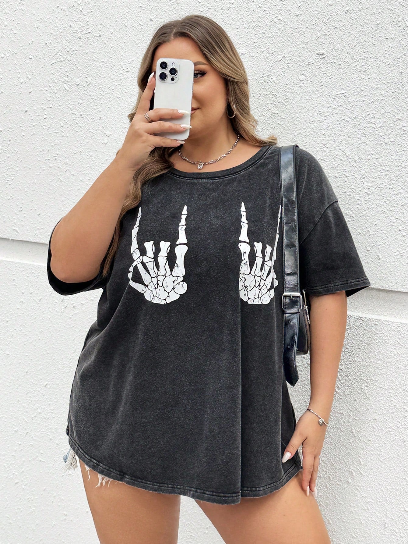 CURVE+ Plus Size Women's Dark Green Summer Grunge Goth 90s Everyday Office Concert Skeleton Hand Pattern Short Sleeved T-Shirt Loose Retro Knitted Top