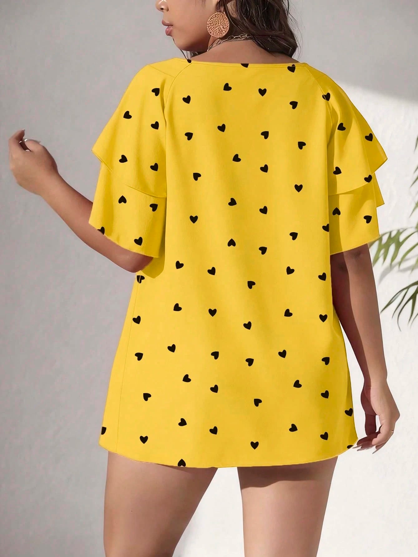 CURVE+ Plus Size Women's Elegant Spring/Summer Casual Allover Heart Print Blouse, Vacation