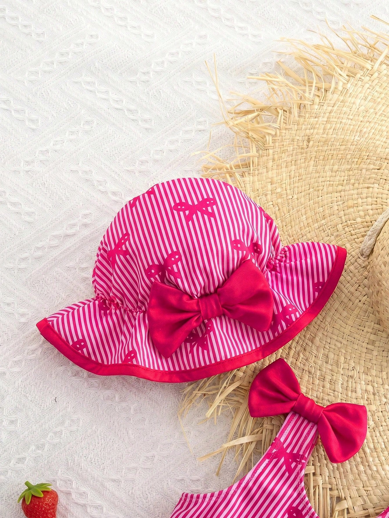 Cute Baby Girl Patterned Tank Top Swimsuit With Hat,Holiday Simple Casual Adorable Infant Swimwear,Perfect For Outings,Vacations,Spring/Summer Outfits