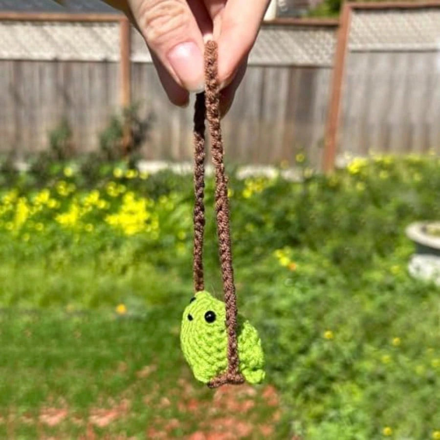Cute Crochet Frog Car Decor, Rear View Mirror Accessories, Boho Hanging Charm Positive Animals Decoration, Hand-Made Kitchen Office Ornament, Funny Interior Aesthetic Pendant For Women Men