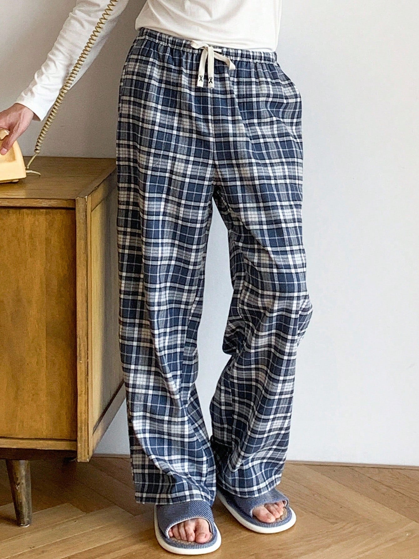 DAZY Men's Plaid Multi-Color Loungewear Bottoms, Autumn, Fall Pajama, Winter