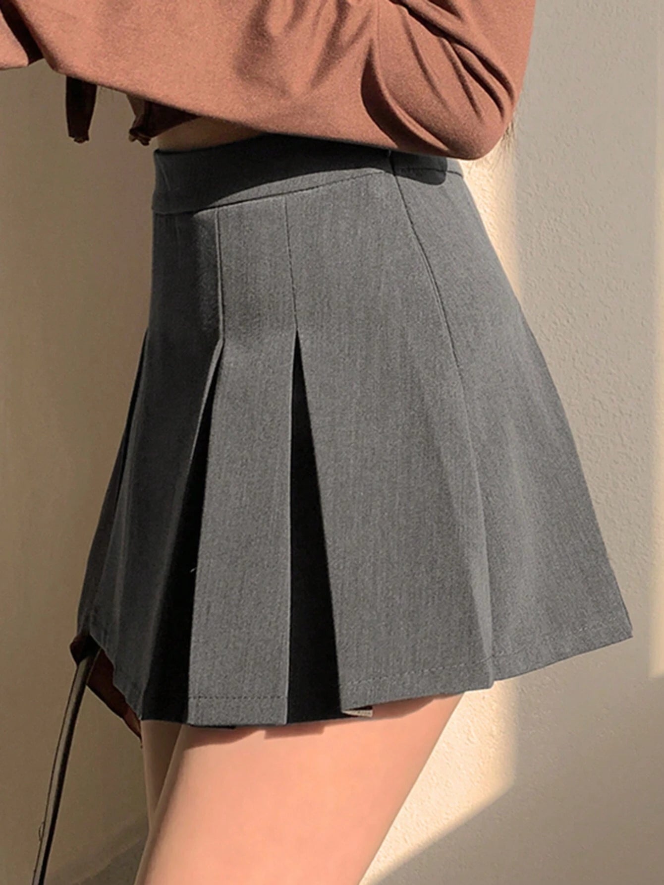 DAZY Women Leisure College Style Solid Color Pleated Skort