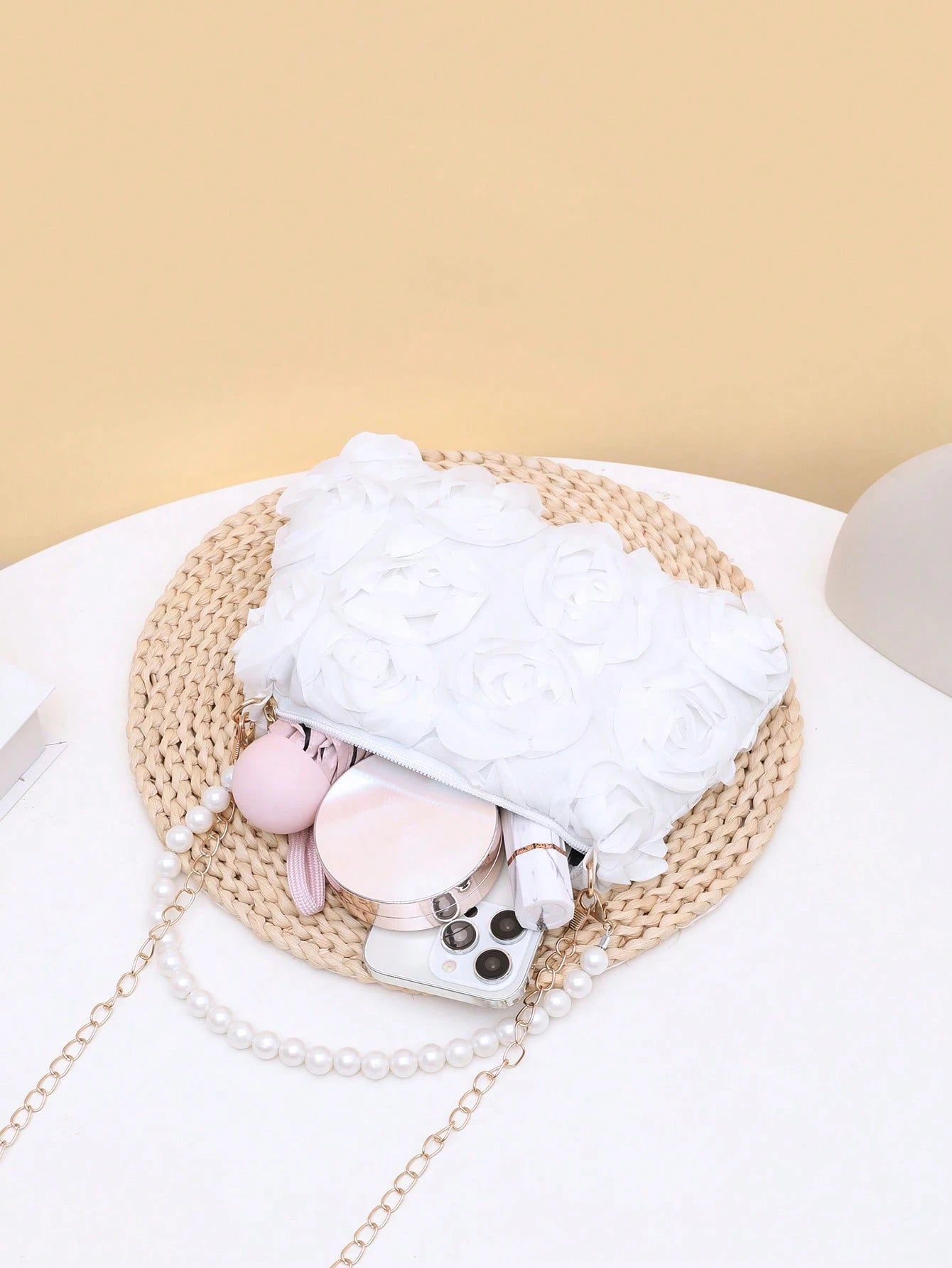 Elegant 3D Rose Flower Shoulder Bag, Metal Chain Crossbody Bag, Women's Faux Pearl Handbag, Women's Party Dress, Party Bag, Holiday Party Dress, Valentine's Day Gift, Bridal Bag, Bridesmaid Bag, Suita