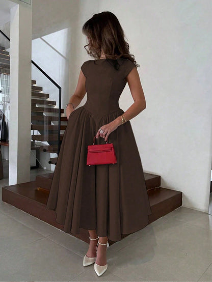 Elegant Minimalist Fashion Casual Retro Flared Short Sleeve Solid Color Pleated Zipper Women's Long Dress Brown Summer