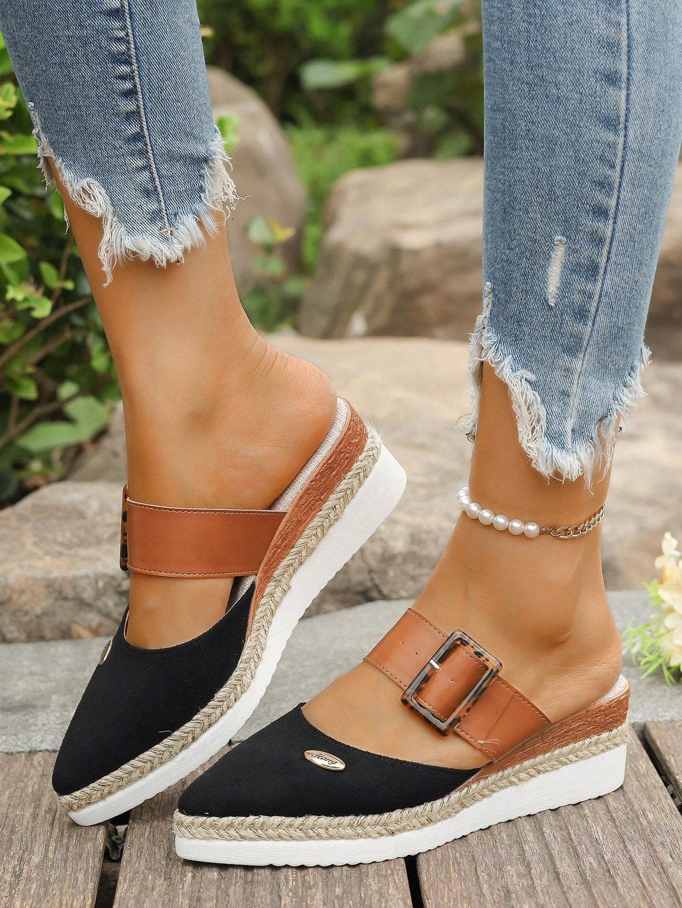 Elegant Wedge Heel Thick Sole Women's Shoes (Runs Small), High-End Hemp Rope Woven Thick Sole Shoes, Strap Buckle Pointed Toe Low Vamp Shoes, Versatile Platform Shoes Plus Size, Vintage Leopard Print
