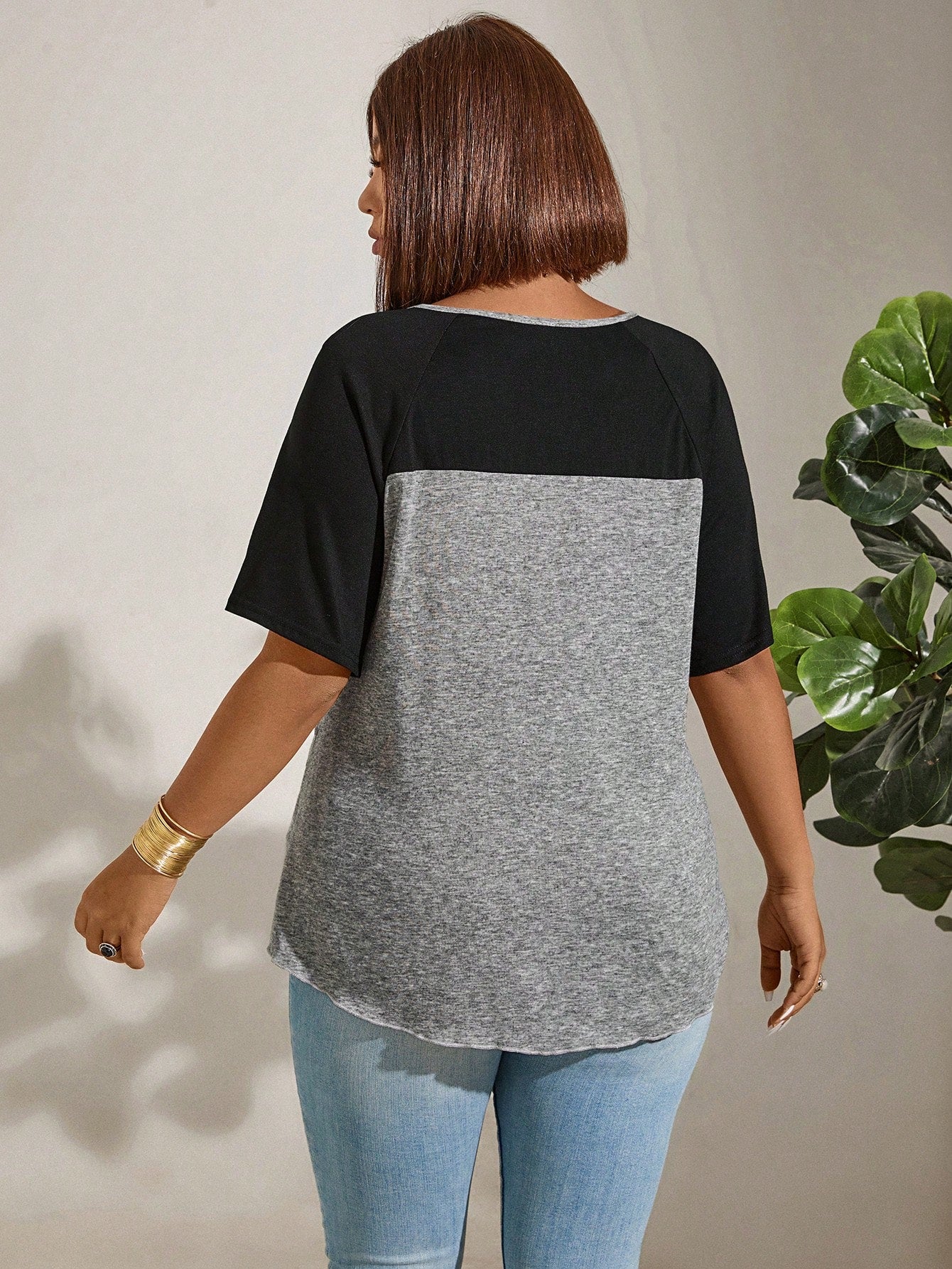 EMERY ROSE Plus Size Women's Lace Spliced Color-Block T-Shirt Graphic Tees Women Tops