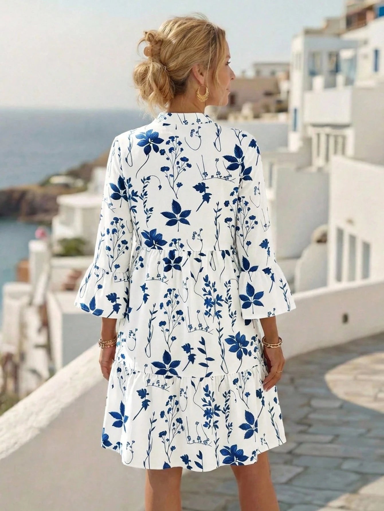 EMERY ROSE Women Floral Print Notched Neck Flare Sleeve Dress,White And Pink Summer Boho Holiday Vacation Holiday,Modest Old Money Homecoming Teacher Outfits