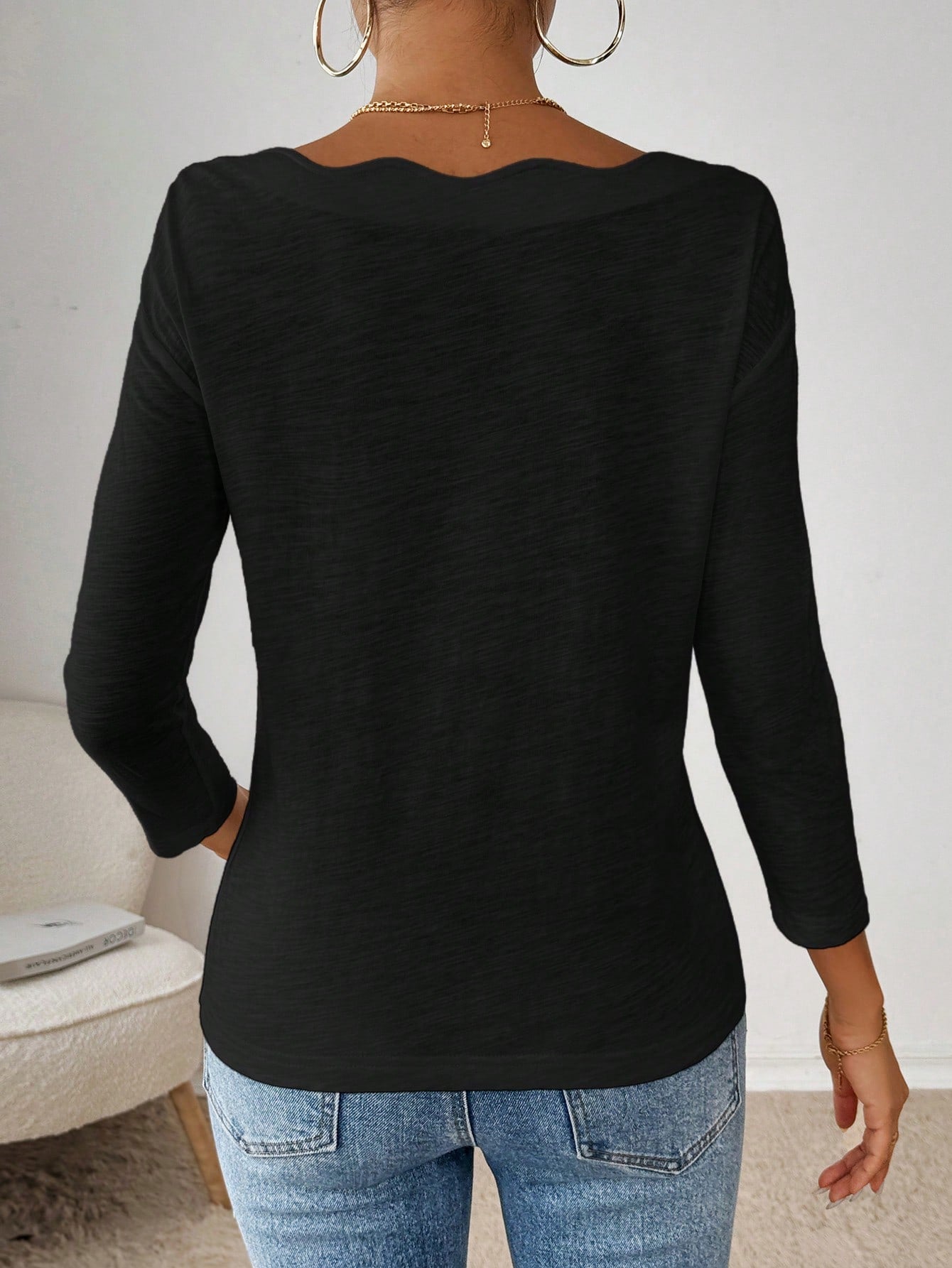 Essnce Plus-Size Women's Autumn/Winter Fashionable Casual Loose Comfortable Everyday White Three-Quarter Sleeve Top, Elegant Top,Fall,Work Tops,Simple Style