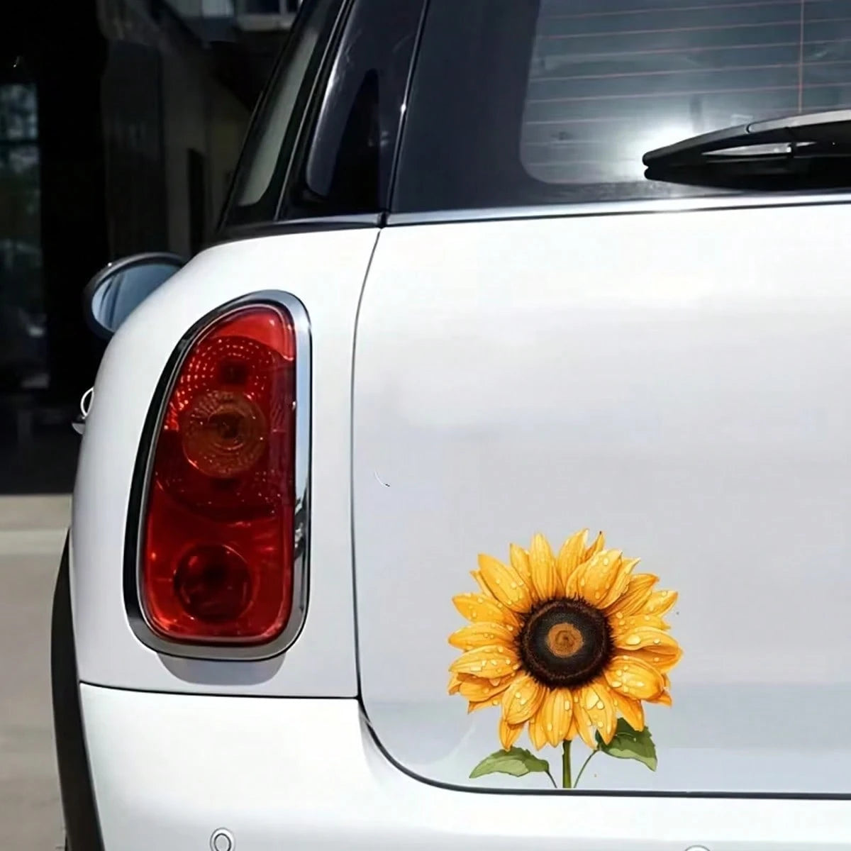 Exquisite Waterproof Car Stickers Featuring Sunflower And Water Droplet Patterns, Suitable For Cars And Laptops. Smooth And Scratch-Resistant Coating, Adding Irresistible Charm To Your Beloved Car! Pe