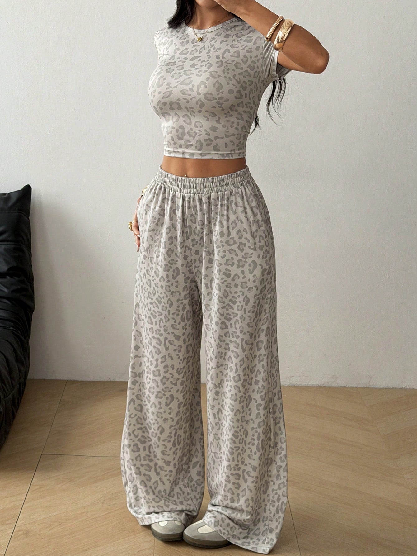EZwear Leopard Print Knit Graphic Casual Outfit,Vacation Outfits Women Everyday Travel Black And White Leopard Print Summer