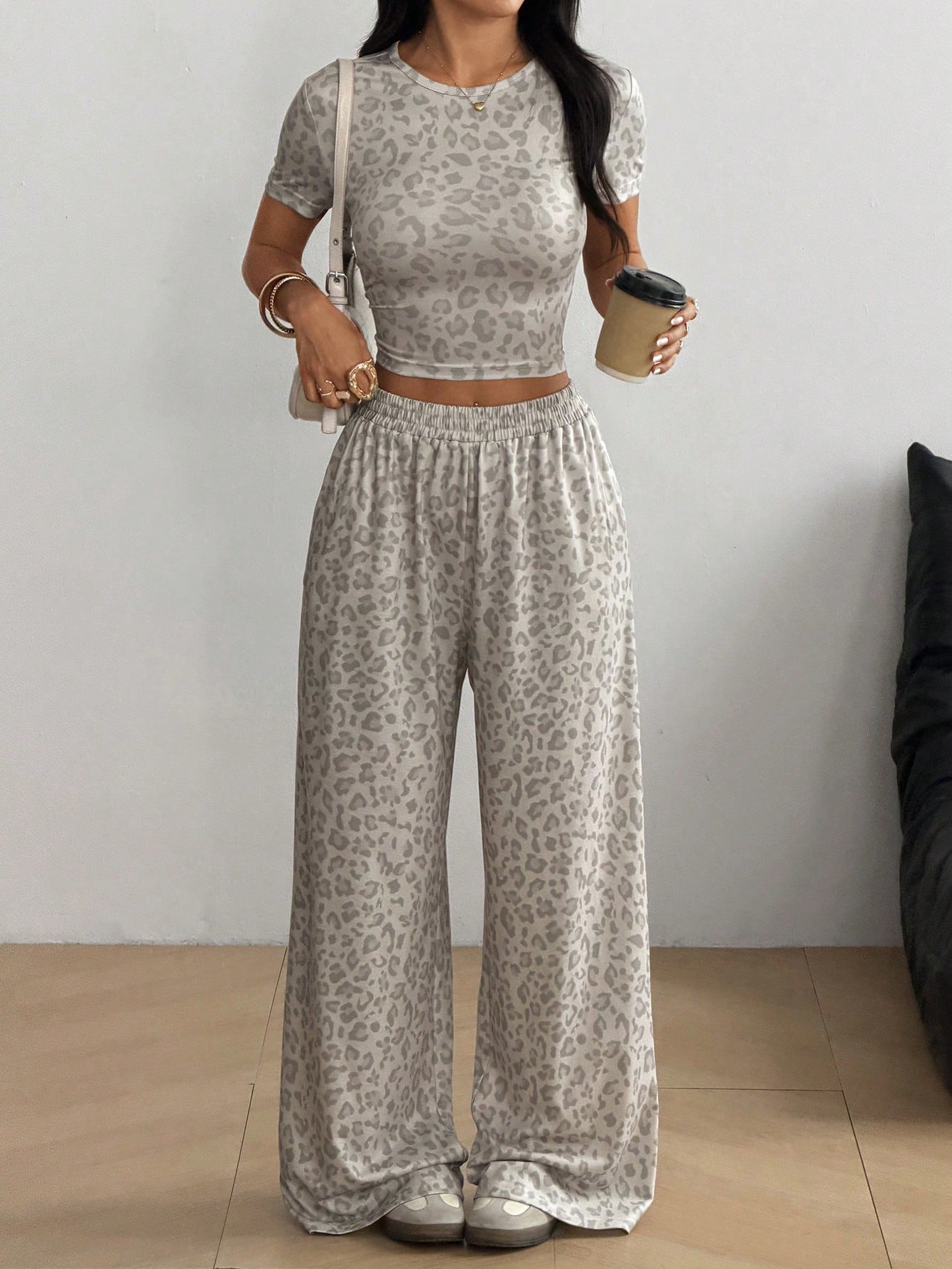 EZwear Leopard Print Knit Graphic Casual Outfit,Vacation Outfits Women Everyday Travel Black And White Leopard Print Summer