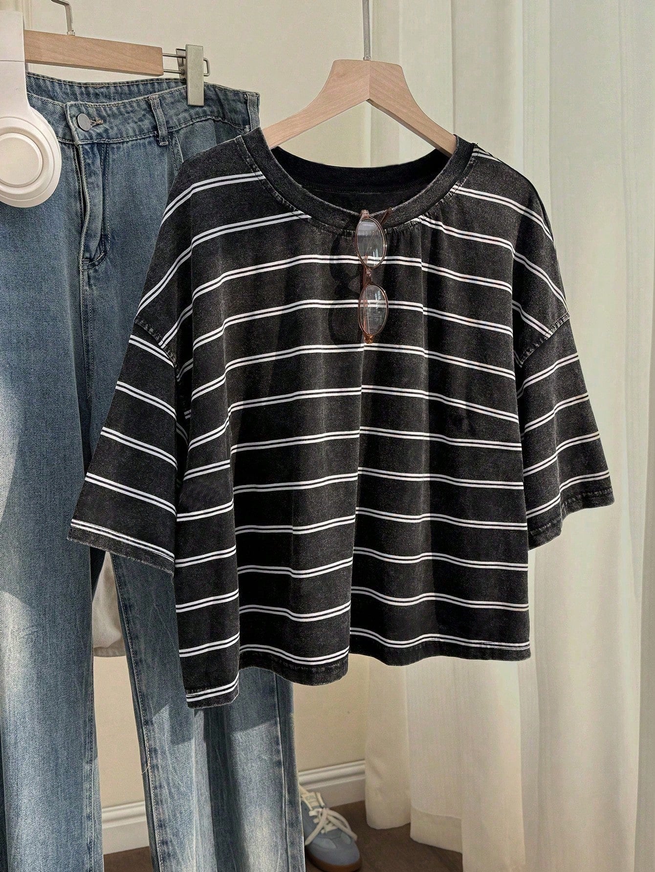 EZwear Women's Dark Grey Cotton Vintage Snow Wash Short Sleeve T-Shirt Summer Casual Streetwear Fashionable Y2K Distressed Tops Back-To-School Daily Wear