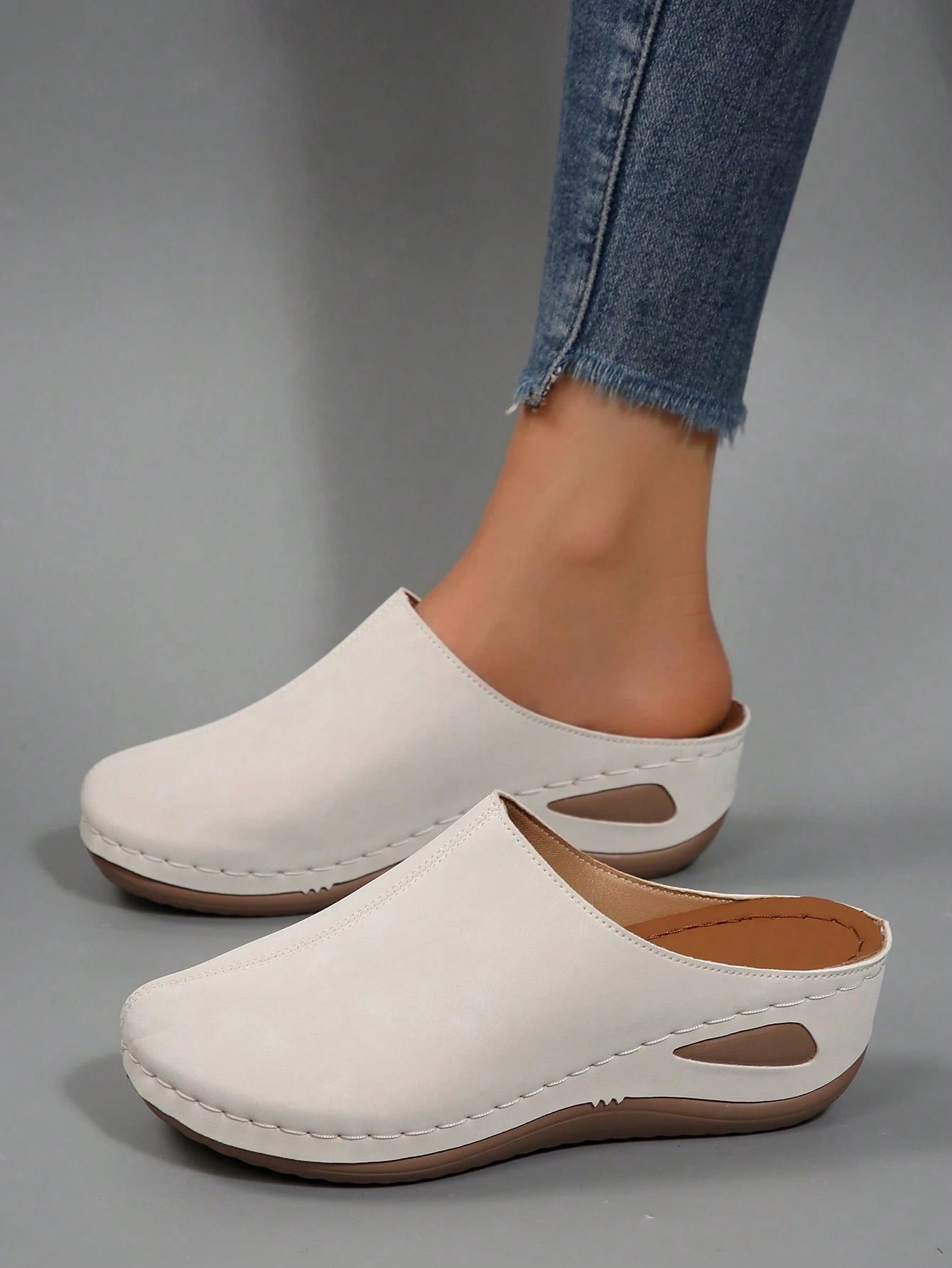 Fashion Women's New Wedge Heel Thick Sole Closed Toe Mule Slippers, Lightweight Comfortable Soft Bottom Slides For Home And Walking, Spring And Autumn