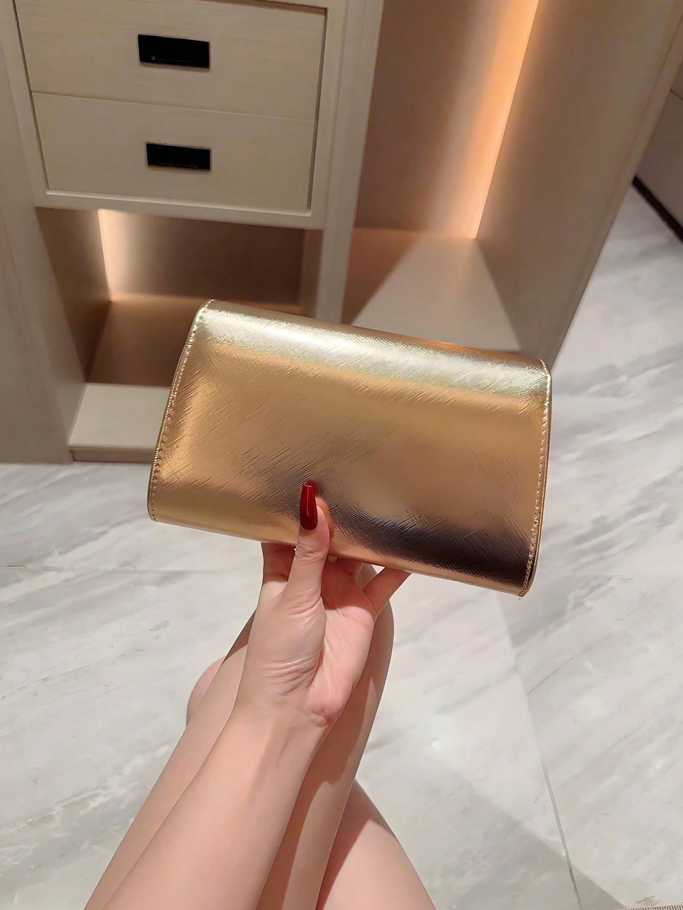 Fashionable Metal Decor Mini Box Clutch Bag, Elegant Shiny Metal Bar Accent Women's Handbag, Luxury Feel For Evening Dress, Party, Wedding, Prom