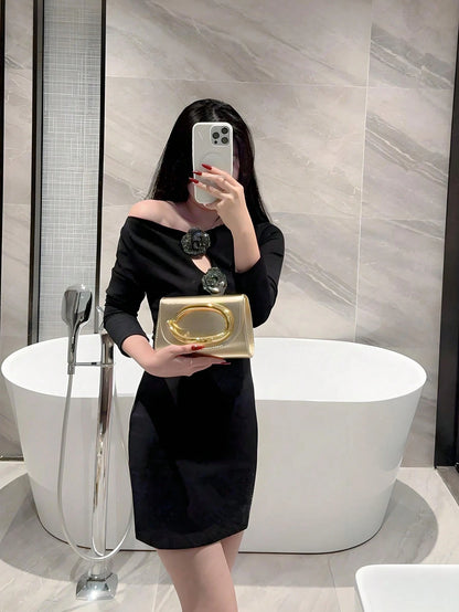 Fashionable Metal Decor Mini Box Clutch Bag, Elegant Shiny Metal Bar Accent Women's Handbag, Luxury Feel For Evening Dress, Party, Wedding, Prom